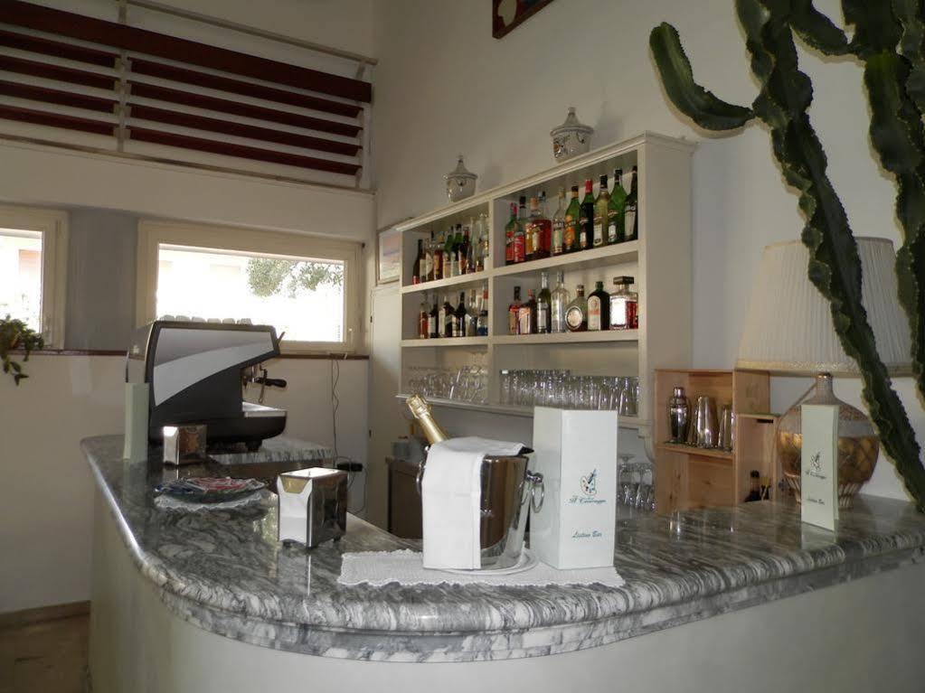 伊尔卡拉瓦乔酒店 马里纳-迪-皮特拉桑塔 外观 照片